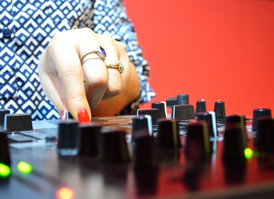 DDJ (Digital Disk Jockey)
